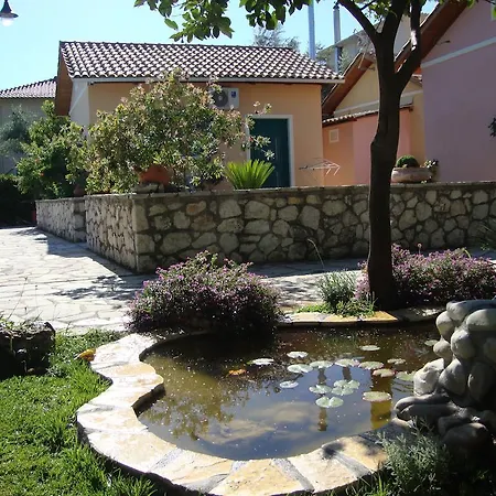 אתר קמפינג Village Episkopos ניקיאנה